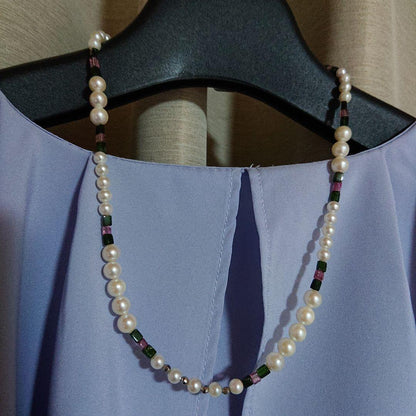 Akoya Baby Pearl and Natural Tourmaline Necklace 65 measuring 44.5 cm with pearls 4-6 mm and tourmaline stones