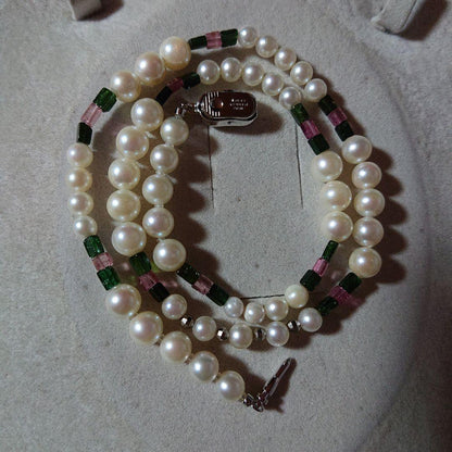 Akoya Baby Pearl and Natural Tourmaline Necklace 65 measuring 44.5 cm with pearls 4-6 mm and tourmaline stones