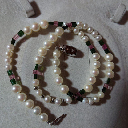 Akoya Baby Pearl and Natural Tourmaline Necklace 65 measuring 44.5 cm with pearls 4-6 mm and tourmaline stones