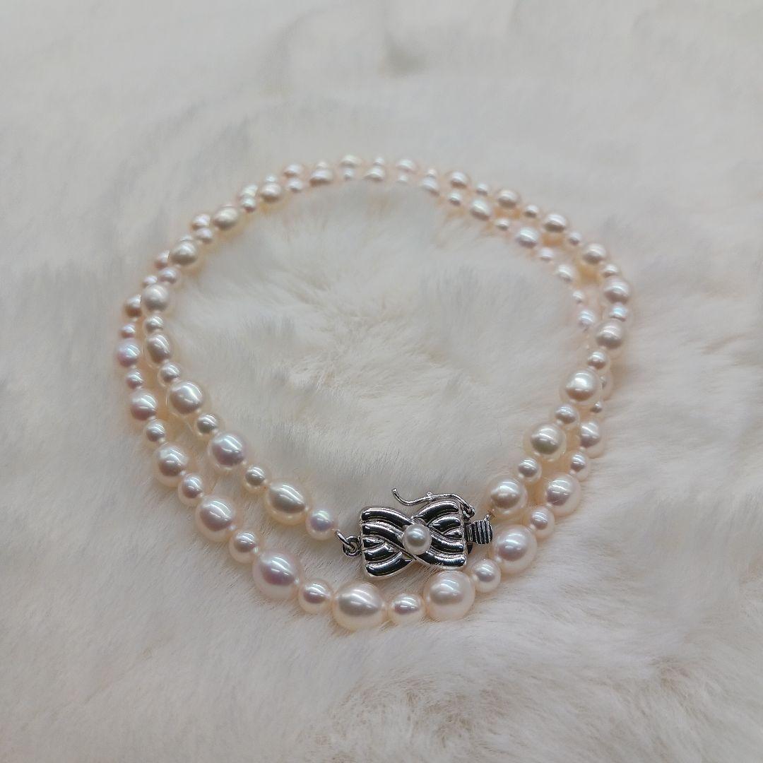 Tasaki Law Pearl Necklace featuring lustrous pearls on a 42cm chain weighing 13.8 grams