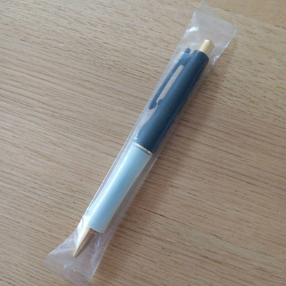 Pilot Dr. Grip fine tip black ballpoint pen with gold plating and black barrel, discontinued model