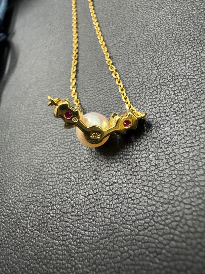 Mikimoto Ruby Akoya pearl necklace with 38 cm gold chain, featuring rich red pearls on elegant K18 gold