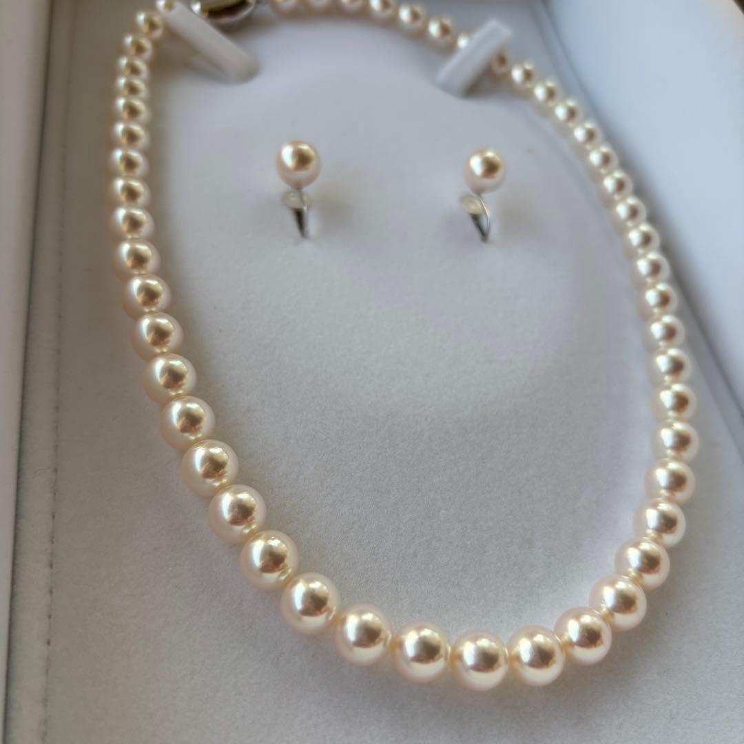 Aurora Hanadama Akoya pearl necklace and earrings with pearls about 8.0-8.5mm and 8.4mm in size