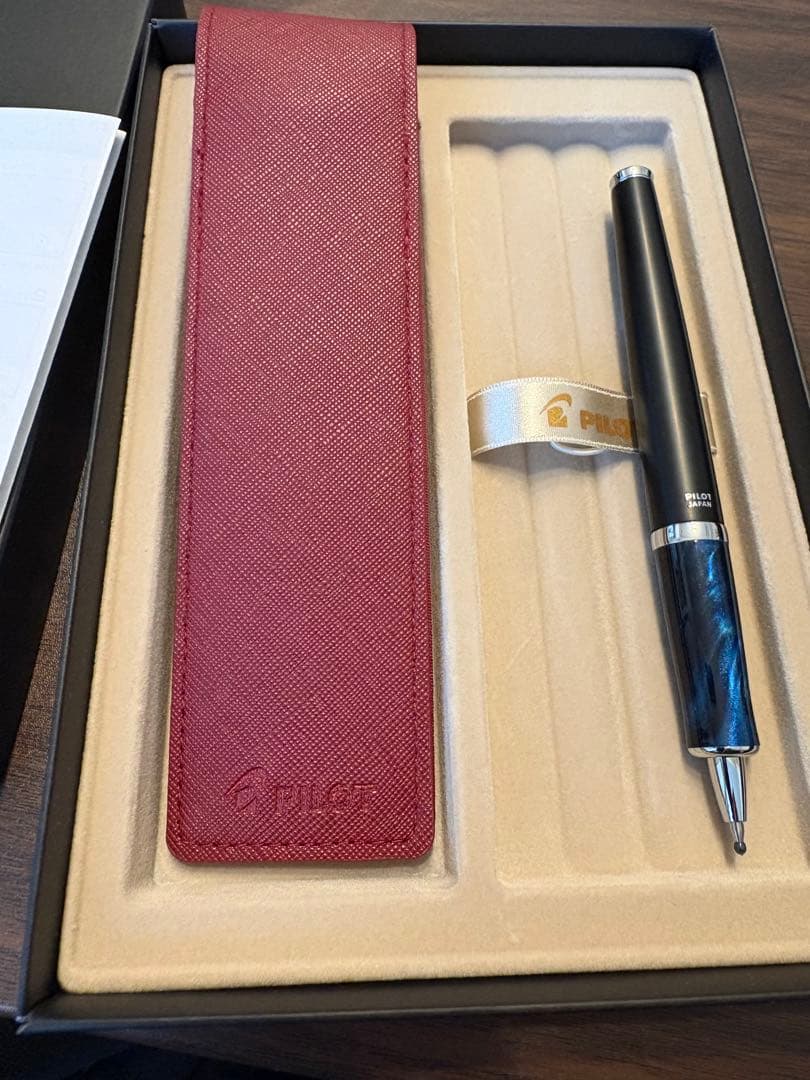 Pilot TimeLiner brand new unused 7-page item with partially dented box