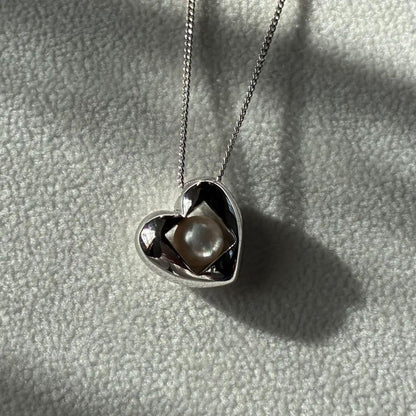MIKIMOTO Silver 925 necklace with heart motif pendant and 7mm pearl on 45cm chain