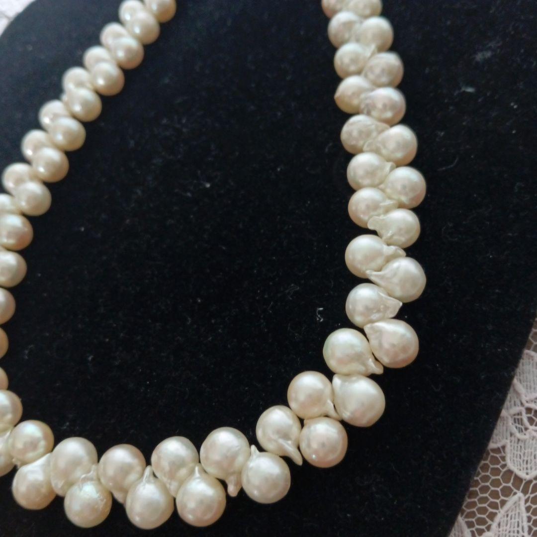 Uwa Island Akoya Pearl necklace and matching earrings set with 7-8mm pearls and alloy silver components