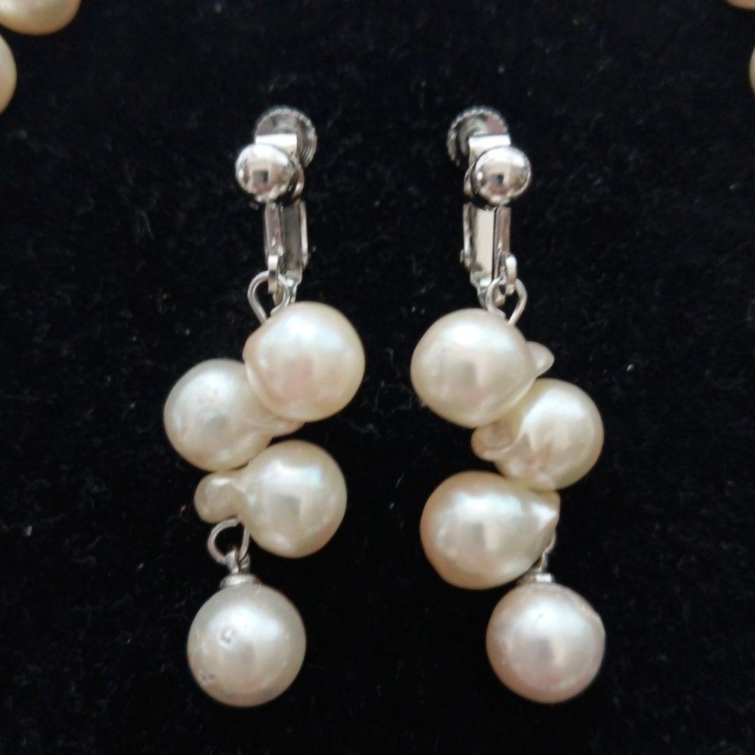 Uwa Island Akoya Pearl necklace and matching earrings set with 7-8mm pearls and alloy silver components