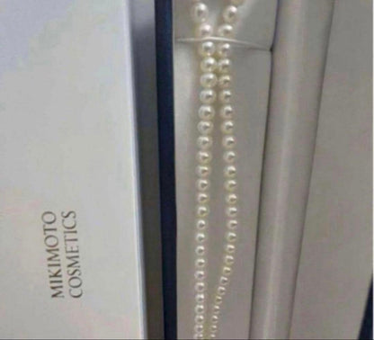 Mikimoto pearl necklace featuring 5.5–6mm freshwater pearls, total length 42cm