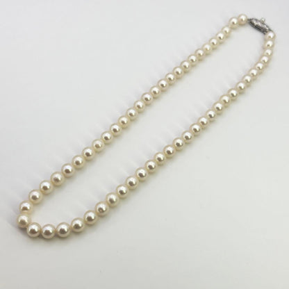 Tasaki silver necklace featuring pearls sized 6.9-7.3mm with a 43cm length