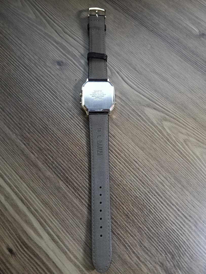 CASIO AQ-422 Quartz Men's Watch — Japanese