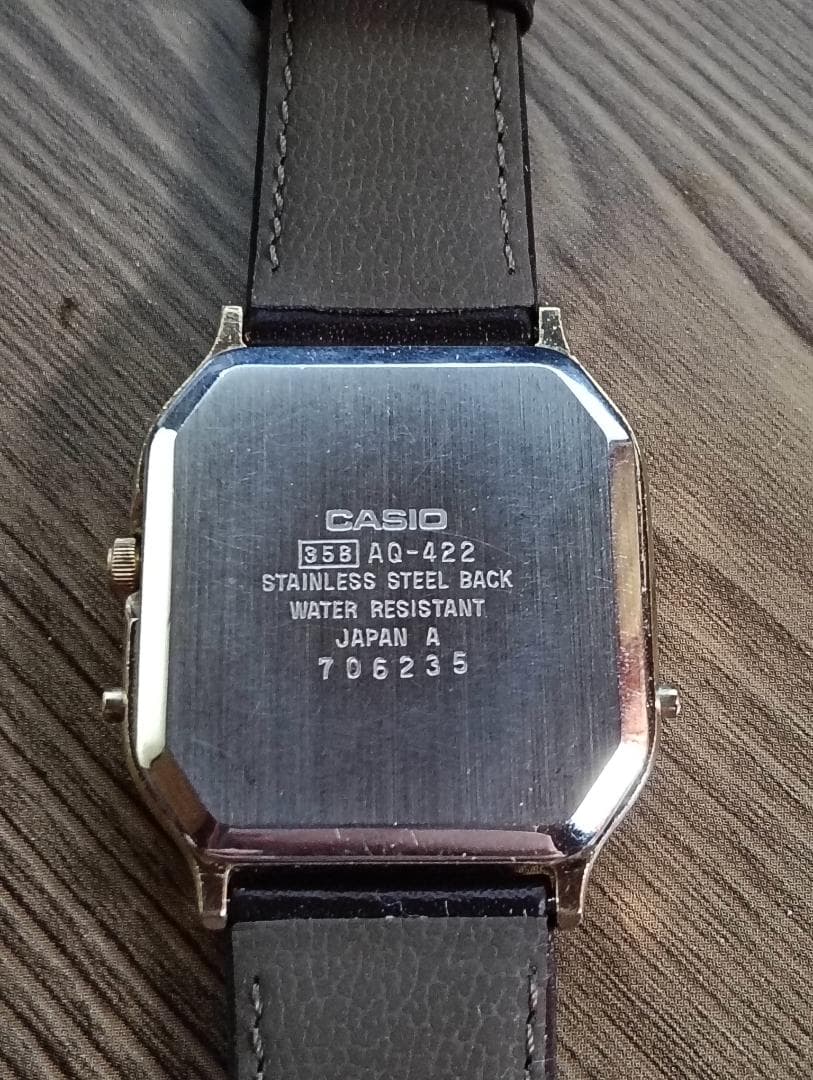 CASIO AQ-422 Quartz Men's Watch — Japanese