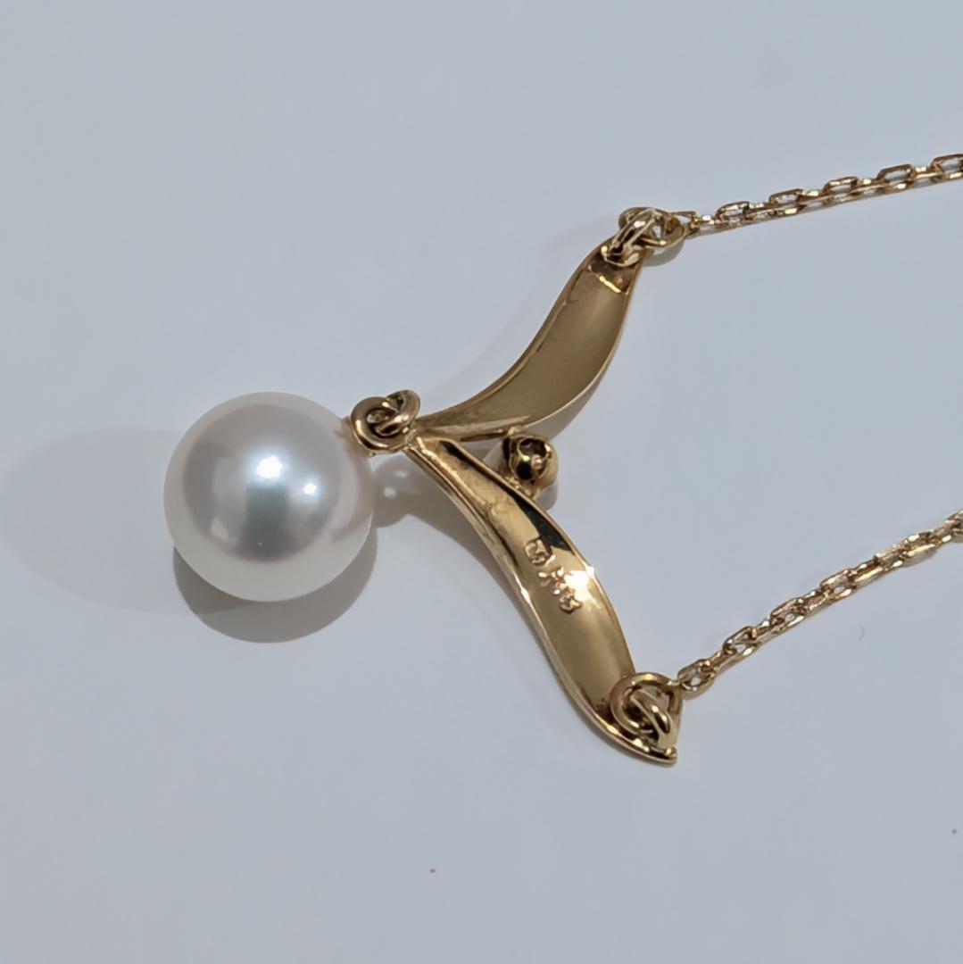 Mikimoto pearl diamond necklace with 7mm pearl set in 18K yellow gold on a 40cm chain