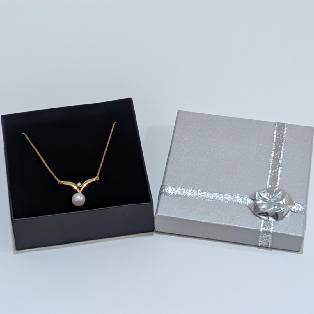 Mikimoto pearl diamond necklace with 7mm pearl set in 18K yellow gold on a 40cm chain