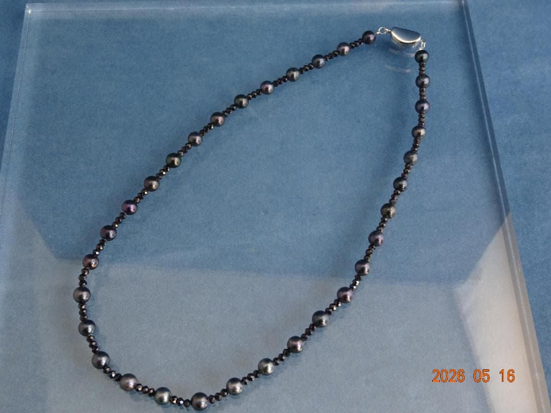 Akoya black pearl necklace with 6-6.5mm pearls and black spinel beads, 43.5cm silver925 rhodium clasp