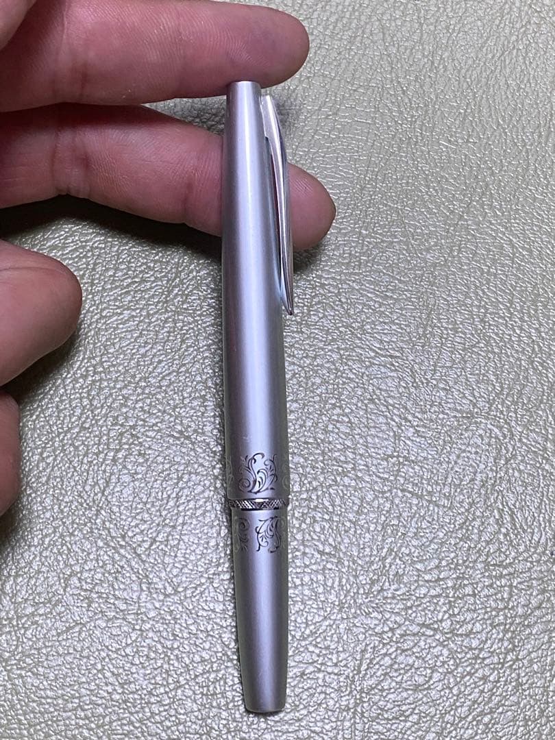 Pilot Fountain Pen Short 14K 585 gold fountain pen approximately 12 cm long