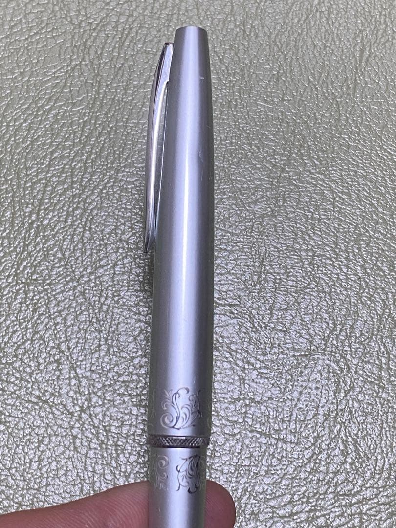 Pilot Fountain Pen Short 14K 585 gold fountain pen approximately 12 cm long