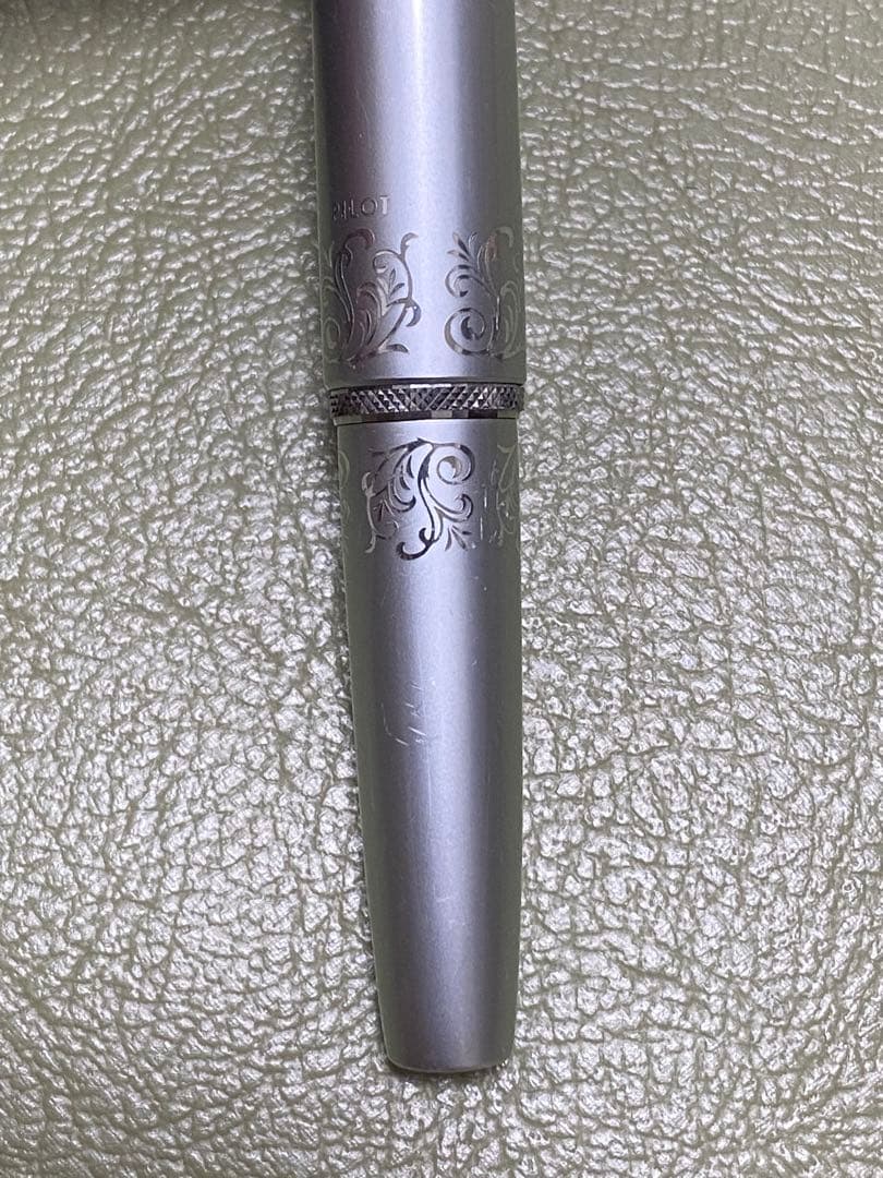 Pilot Fountain Pen Short 14K 585 gold fountain pen approximately 12 cm long