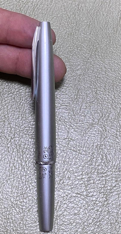 Pilot Fountain Pen Short 14K 585 gold fountain pen approximately 12 cm long