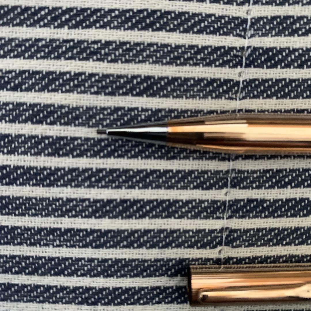 CROSS 14kt classic ballpoint pen and mechanical pencil set with metal body and oil-based ink