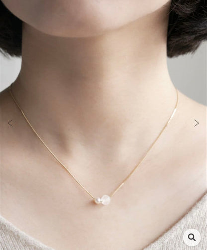 HARIO Lampwork Factory Snow Pearl Necklace with 6mm glass beads and 4-4.5mm pearls on a 450mm gold chain