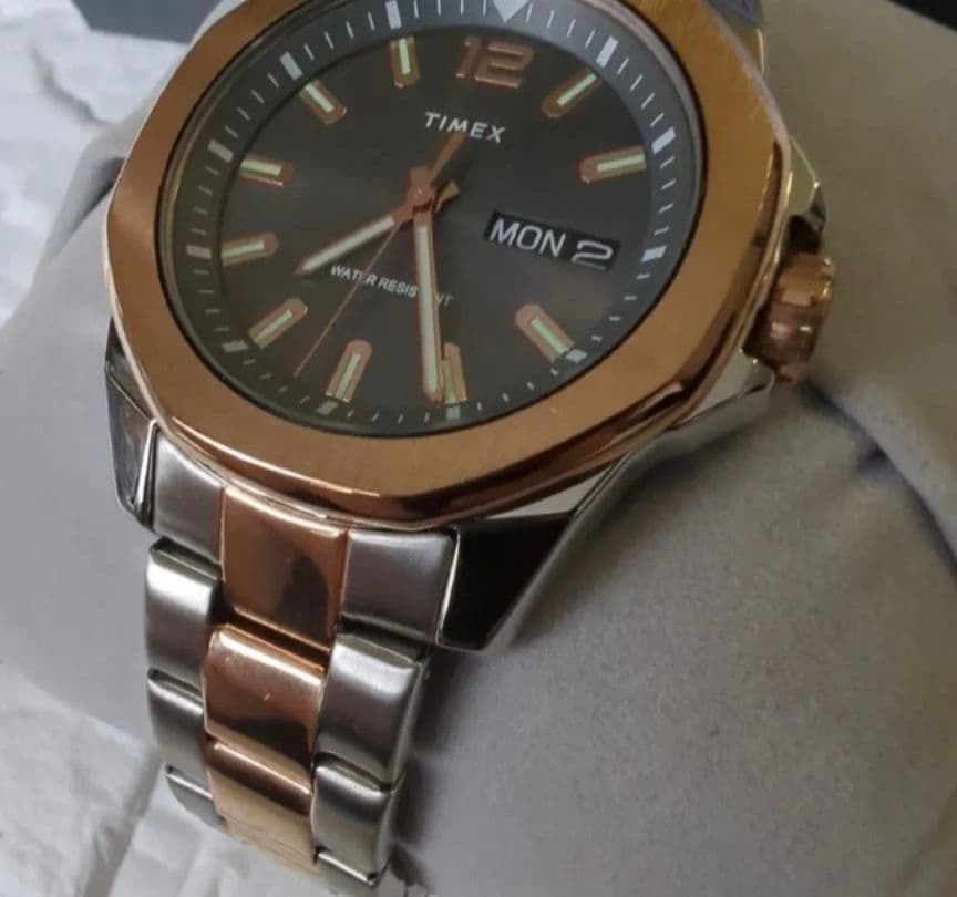 TIMEX ESSEX AVENUE Quartz Men's Watch — Japanese