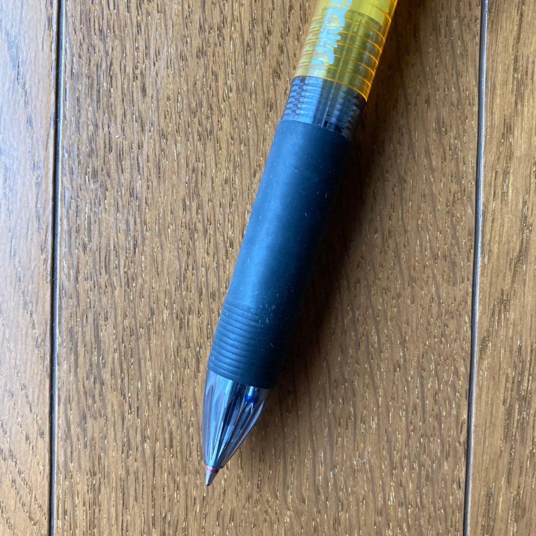 Discontinued Pilot Feed FEED GP3 0.7 multicolor ballpoint pen with blue, black, and red ink colors