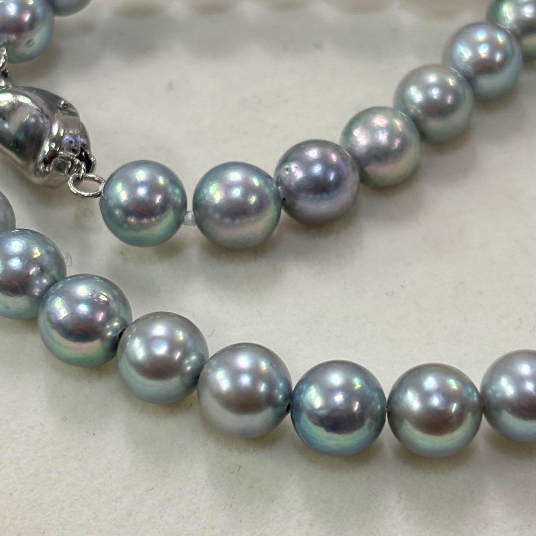 Elegant Akoya pearl necklace featuring 7.5-8mm pearls and 42cm length with a 925 stamped clasp