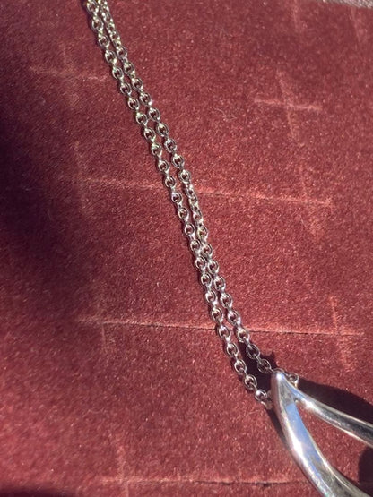 TASAKI pearl necklace with 4.7mm pearls and silver SV925 chain measuring 40cm in length