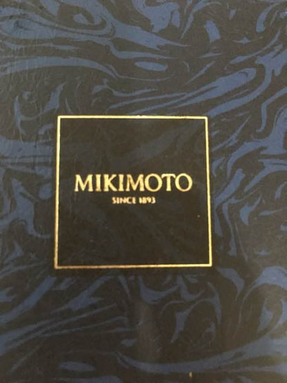 Mikimoto single pearl necklace featuring a 7.5mm cream tone pearl on a 38cm K18 yellow gold ball chain