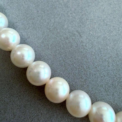 Akoya pearl necklace 42 cm length in pink white pearls set on SV925 silver chain
