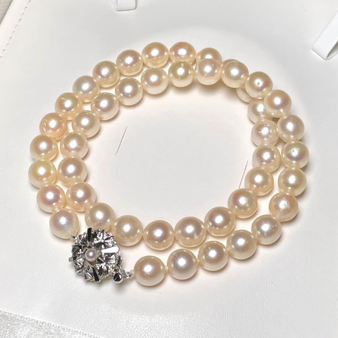 Rare large Akoya pearl necklace with pearls sized 8.4 to 9.0mm on a 43.4 cm strand