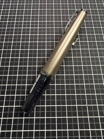 PILOT TIMELINE Moon-Light Gold mechanical pencil with metal barrel and fine tip