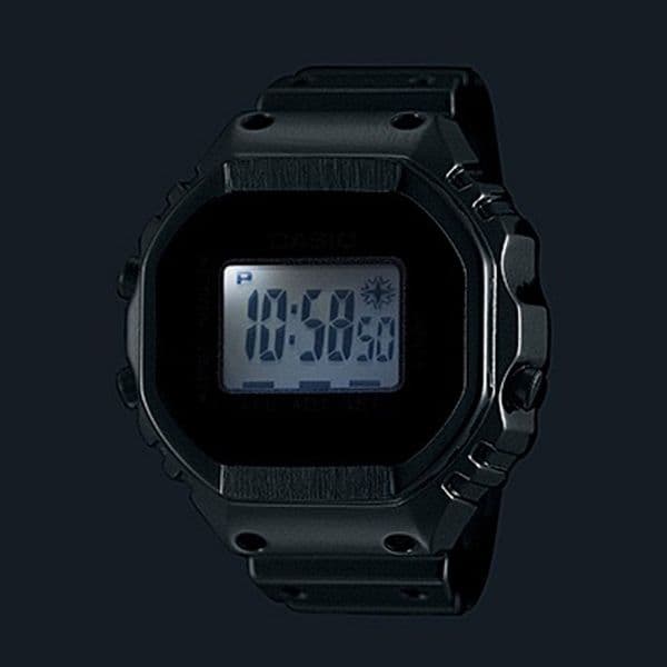 CASIO CRW-001-1JR Digital Men's Watch — Japanese