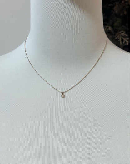 Agete K10 gold necklace with 0.1ct diamond pendant measuring 41 cm length