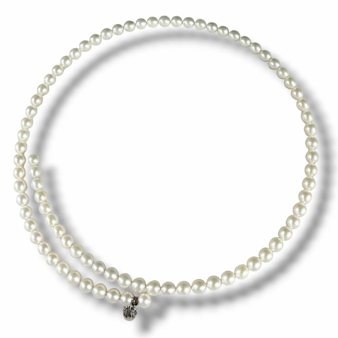 Highest grade TASAKI Akoya pearl choker necklace with 51.5 cm length shown on white background
