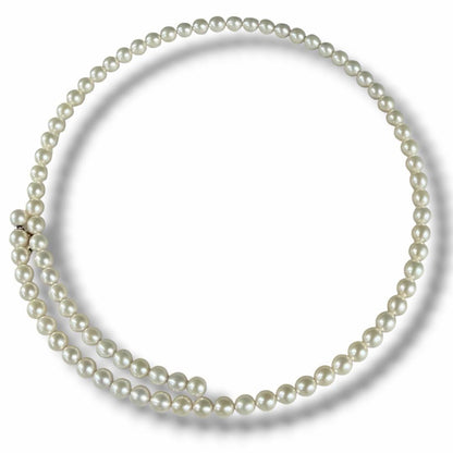 Highest grade TASAKI Akoya pearl choker necklace with 51.5 cm length shown on white background