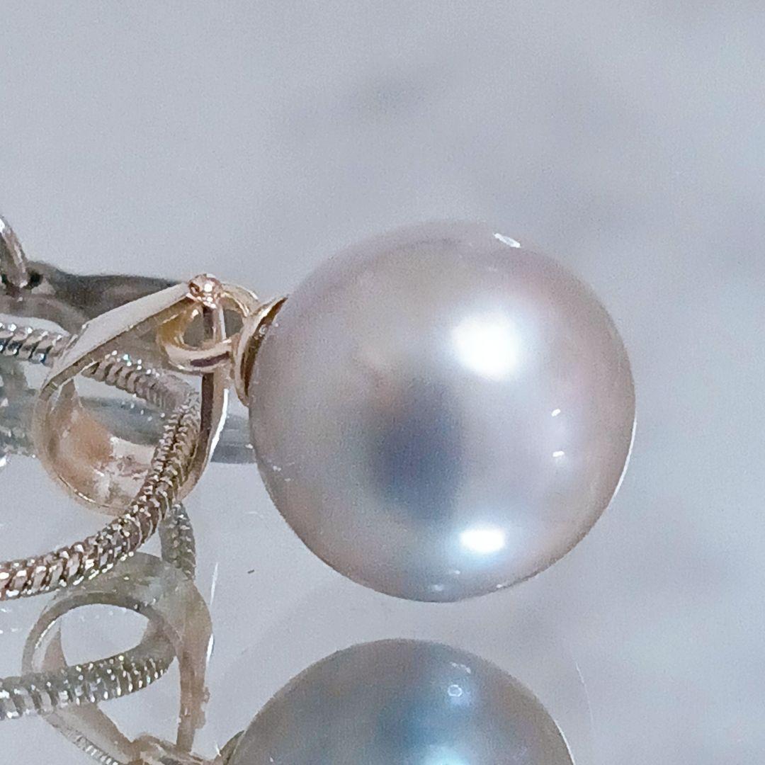 Akoya pearl necklace featuring sterling silver chain with surgical steel, 50-55 cm length, 1 mm width