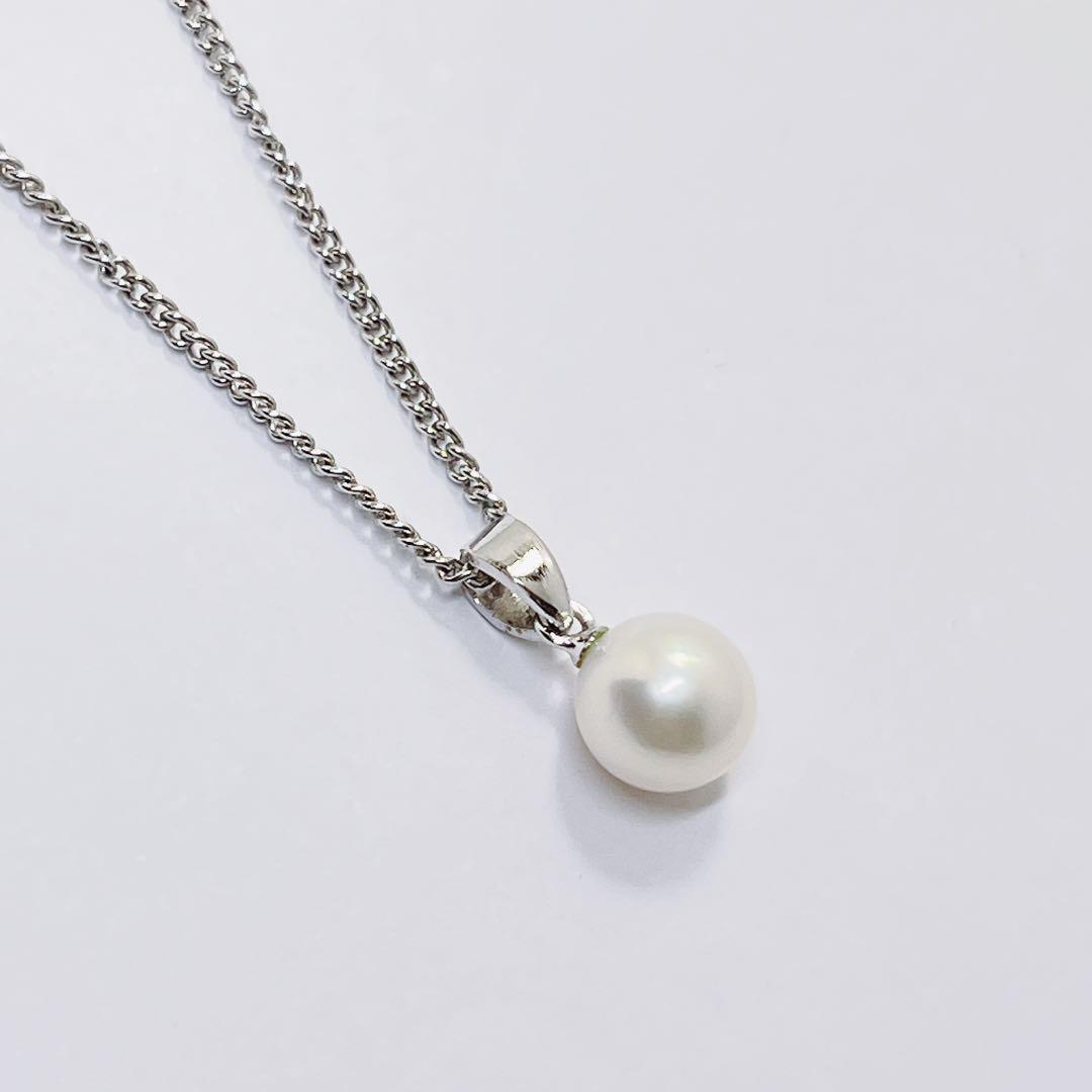 Mikimoto pearl pendant necklace with 7mm pearl on silver chain 40cm long