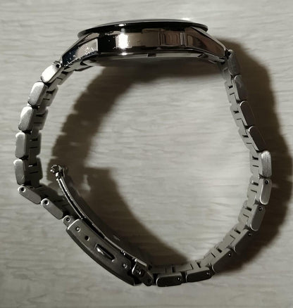 Citizen コレクション Eco-Drive Solar Men's Watch — Japanese