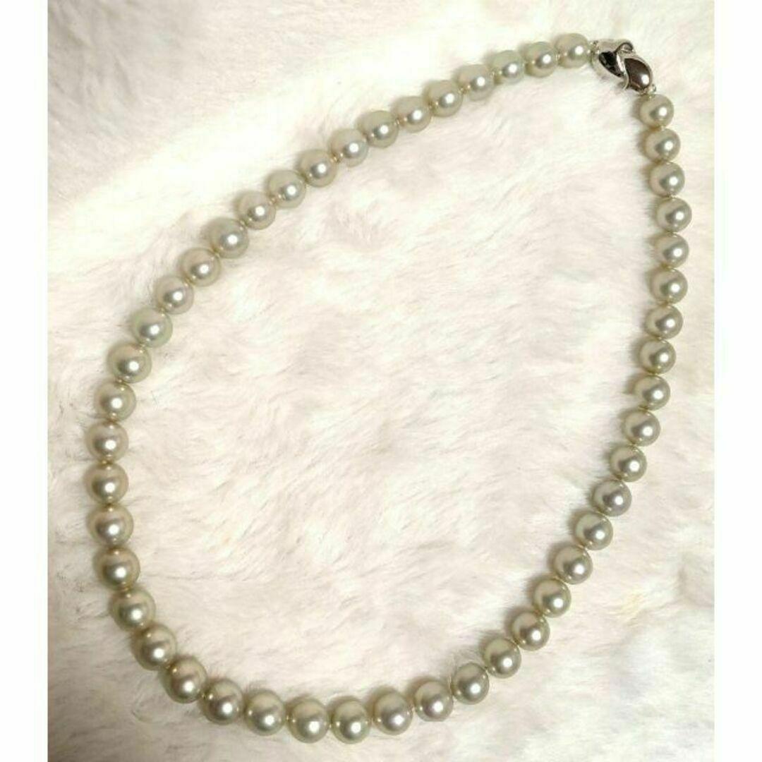 Yamato Gray Pearl Necklace featuring 8mm light gray Akoya pearls with silver marking on a 43cm chain