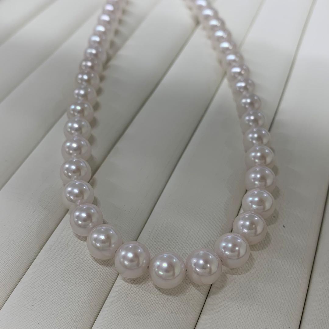 Akoya pearl necklace with 8-8.5mm pearls and silver clasp, 43cm length
