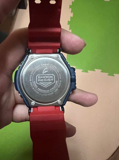 CASIO G-SHOCK ネイビー/レッド Digital Men's Watch — Japanese