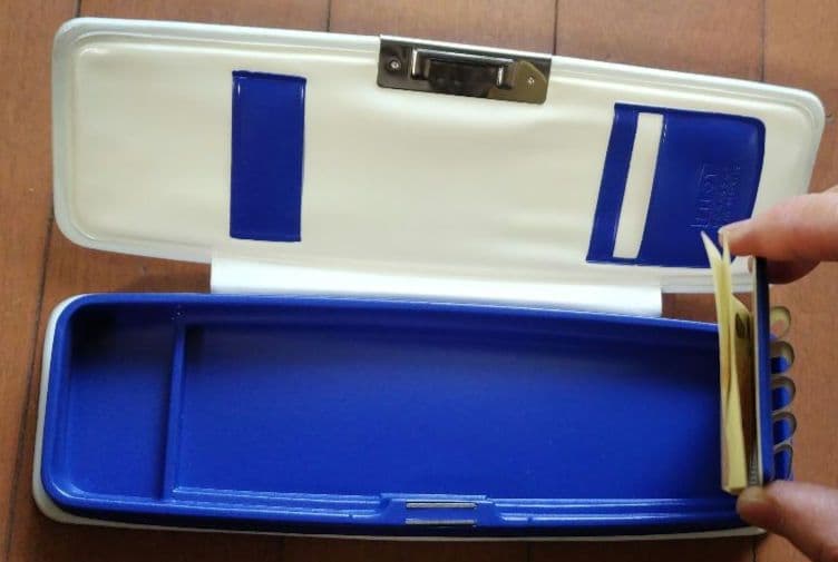 Showa Era pilot pen case measuring 23 cm length 7.5 cm width 2.5 cm thickness in vintage style