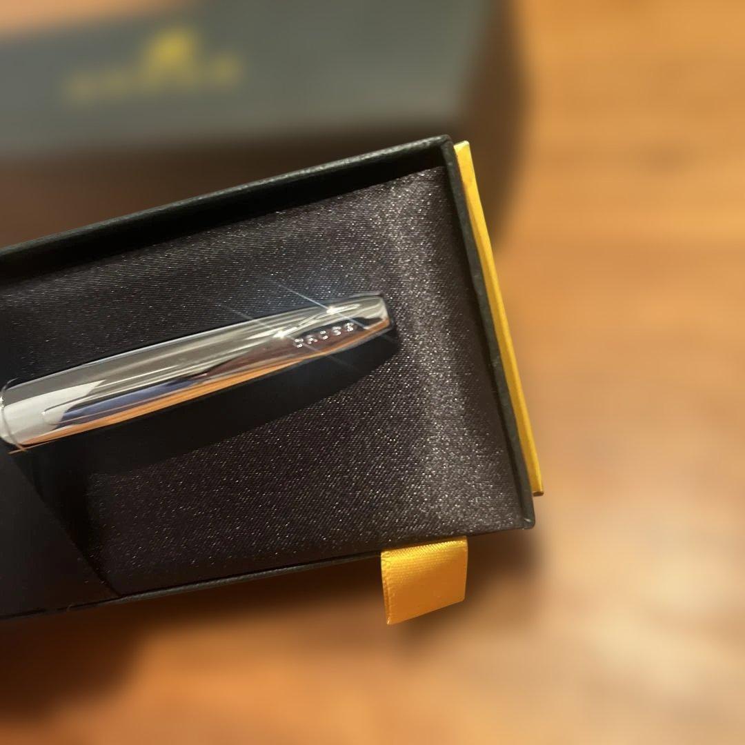 New silver CROSS ballpoint pen with included box and premium simple luxurious design