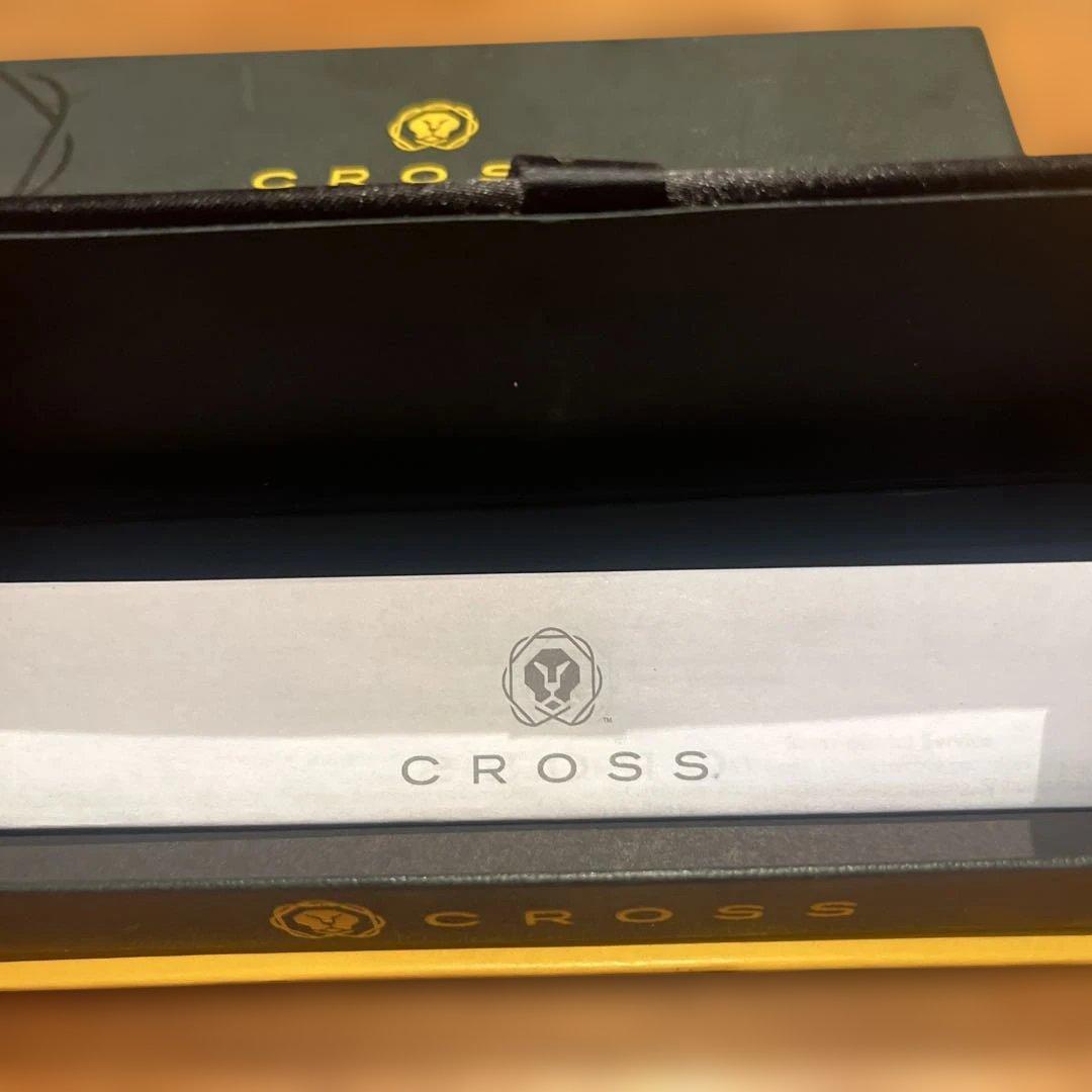New silver CROSS ballpoint pen with included box and premium simple luxurious design