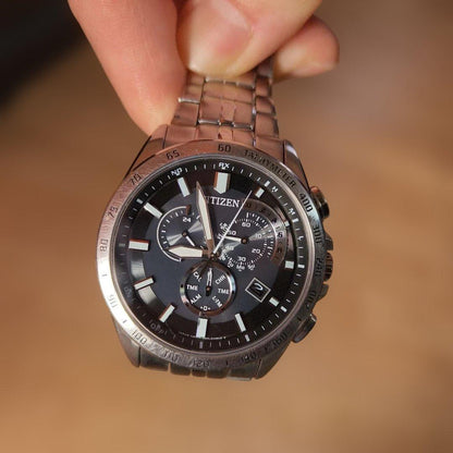Citizen Eco-Drive Analog Men's Watch — Japanese