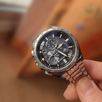 Citizen Eco-Drive Analog Men's Watch — Japanese