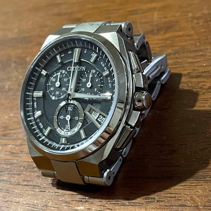 Citizen H610-T018050 Solar Men's Watch — Japanese
