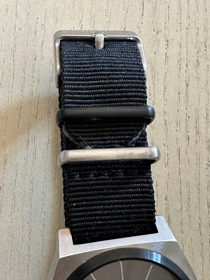 NIXON Model Analog Men's Watch — Japanese