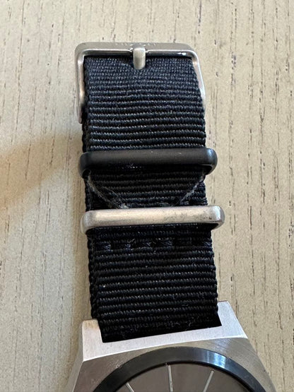 NIXON Model Analog Men's Watch — Japanese